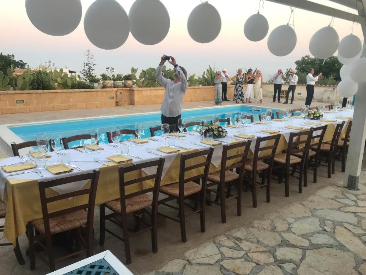 Villa Ceni - Appartamenti Con Camere, Cucina, Wc E Terrazza Sul Mare In Villa Con Piscina, Giardino E Parcheggio مارينيلا دي سيلينونتي المظهر الخارجي الصورة