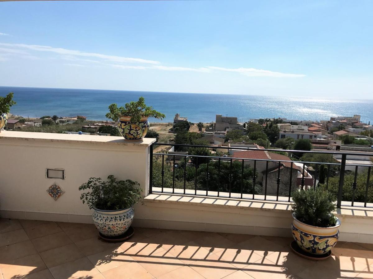 Villa Ceni - Appartamenti Con Camere, Cucina, Wc E Terrazza Sul Mare In Villa Con Piscina, Giardino E Parcheggio مارينيلا دي سيلينونتي المظهر الخارجي الصورة