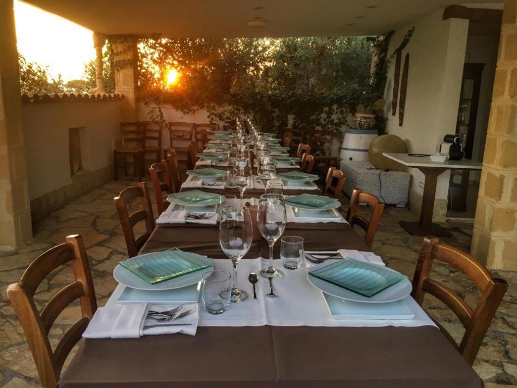 Villa Ceni - Appartamenti Con Camere, Cucina, Wc E Terrazza Sul Mare In Villa Con Piscina, Giardino E Parcheggio مارينيلا دي سيلينونتي المظهر الخارجي الصورة