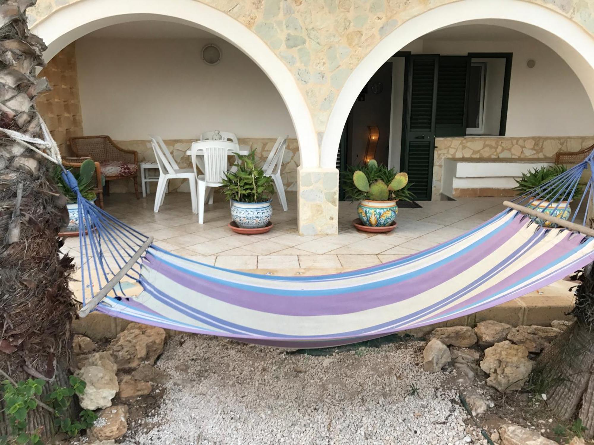 Villa Ceni - Appartamenti Con Camere, Cucina, Wc E Terrazza Sul Mare In Villa Con Piscina, Giardino E Parcheggio مارينيلا دي سيلينونتي المظهر الخارجي الصورة