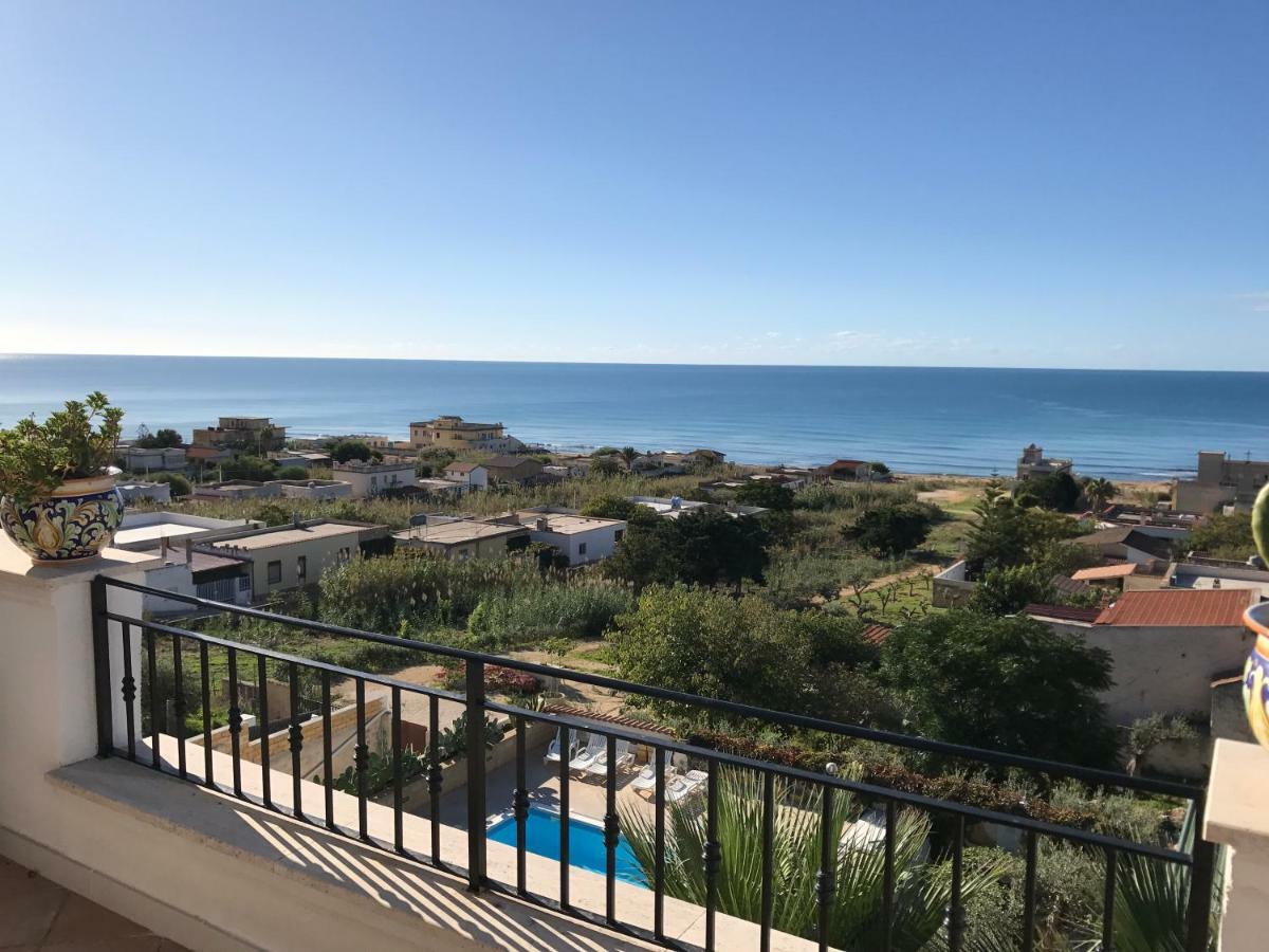 Villa Ceni - Appartamenti Con Camere, Cucina, Wc E Terrazza Sul Mare In Villa Con Piscina, Giardino E Parcheggio مارينيلا دي سيلينونتي المظهر الخارجي الصورة